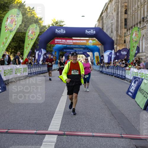 01.09.2024 - BARMER Alsterlauf Kathrin Stürmer Photography http://msf.ph/oto/6973034 01.09.2024 10:31:57 Ziel 3575, 4914, 5103, 8152, 8183 meine-sportfotos.de