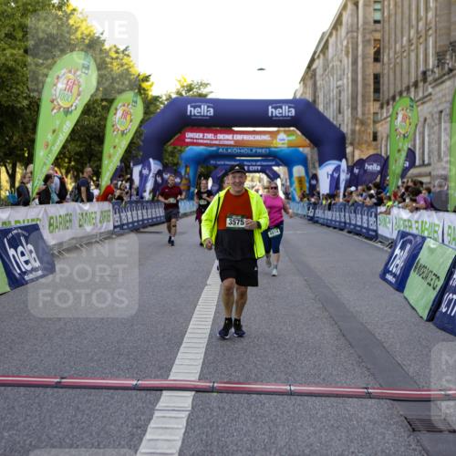 01.09.2024 - BARMER Alsterlauf Kathrin Stürmer Photography http://msf.ph/oto/6973035 01.09.2024 10:31:57 Ziel 3575, 4914, 5103, 8152, 8183 meine-sportfotos.de