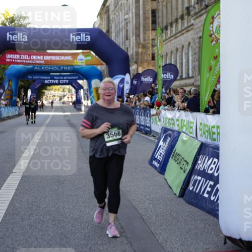 01.09.2024 - BARMER Alsterlauf Kathrin Stürmer Photography http://msf.ph/oto/6973056 01.09.2024 10:32:11 Ziel 3566, 5103, 8152 meine-sportfotos.de