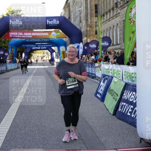 01.09.2024 - BARMER Alsterlauf Kathrin Stürmer Photography http://msf.ph/oto/6973057 01.09.2024 10:32:11 Ziel 3566, 5103, 8152 meine-sportfotos.de