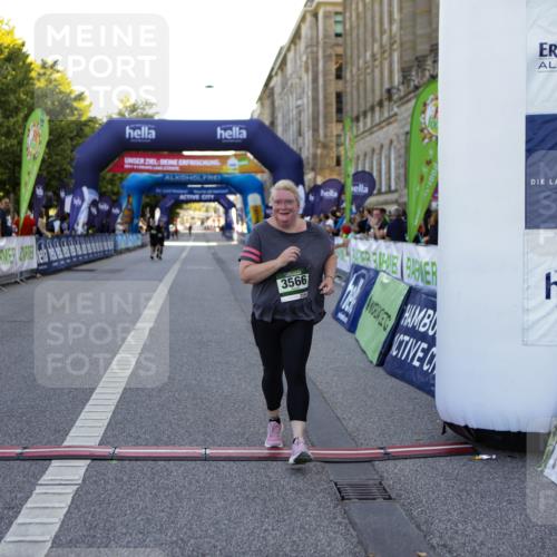 01.09.2024 - BARMER Alsterlauf Kathrin Stürmer Photography http://msf.ph/oto/6973060 01.09.2024 10:32:12 Ziel 3566 meine-sportfotos.de