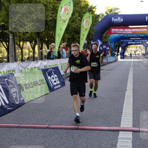 01.09.2024 - BARMER Alsterlauf Kathrin Stürmer Photography http://msf.ph/oto/6973068 01.09.2024 10:32:25 Ziel 2730 meine-sportfotos.de