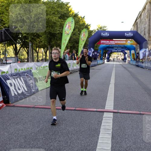 01.09.2024 - BARMER Alsterlauf Kathrin Stürmer Photography http://msf.ph/oto/6973073 01.09.2024 10:32:26 Ziel 2730 meine-sportfotos.de