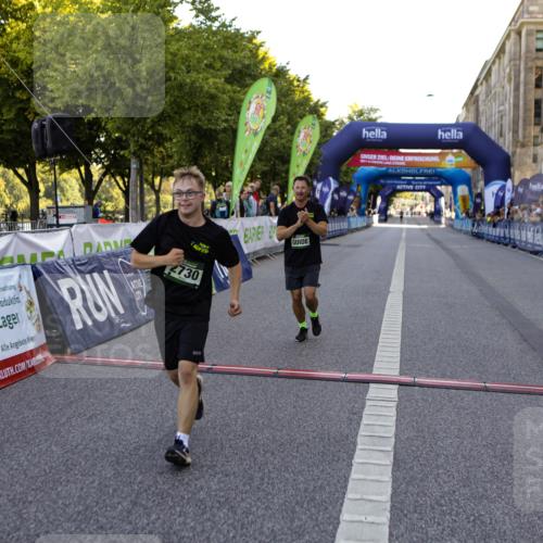 01.09.2024 - BARMER Alsterlauf Kathrin Stürmer Photography http://msf.ph/oto/6973075 01.09.2024 10:32:26 Ziel 2730 meine-sportfotos.de