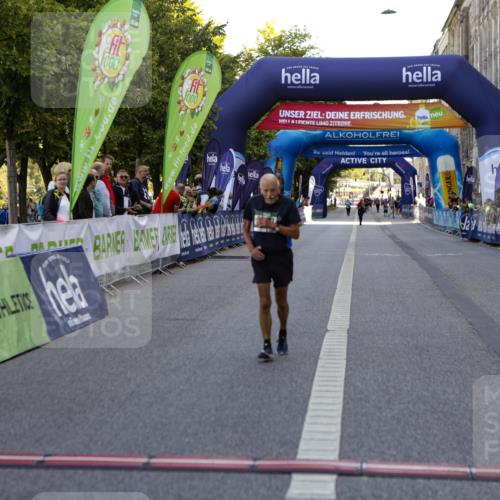 01.09.2024 - BARMER Alsterlauf Kathrin Stürmer Photography http://msf.ph/oto/6973080 01.09.2024 10:33:31 Ziel 8361, 3380 meine-sportfotos.de