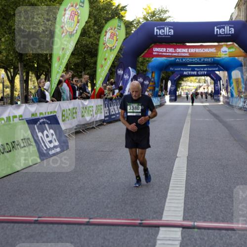 01.09.2024 - BARMER Alsterlauf Kathrin Stürmer Photography http://msf.ph/oto/6973086 01.09.2024 10:33:32 Ziel 8361, 3380 meine-sportfotos.de