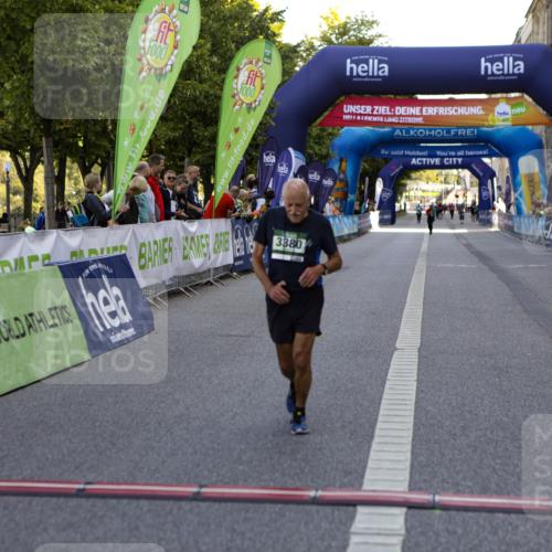 01.09.2024 - BARMER Alsterlauf Kathrin Stürmer Photography http://msf.ph/oto/6973088 01.09.2024 10:33:32 Ziel 8361, 3380 meine-sportfotos.de