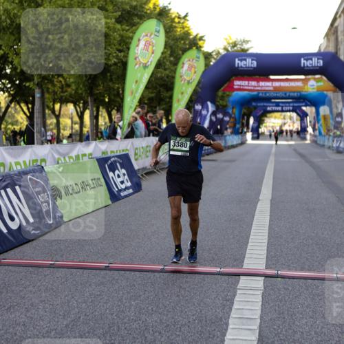 01.09.2024 - BARMER Alsterlauf Kathrin Stürmer Photography http://msf.ph/oto/6973094 01.09.2024 10:33:33 Ziel 8361, 3380 meine-sportfotos.de