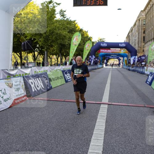 01.09.2024 - BARMER Alsterlauf Kathrin Stürmer Photography http://msf.ph/oto/6973100 01.09.2024 10:33:34 Ziel 8361, 3380 meine-sportfotos.de