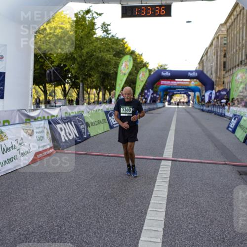 01.09.2024 - BARMER Alsterlauf Kathrin Stürmer Photography http://msf.ph/oto/6973101 01.09.2024 10:33:34 Ziel 8361, 3380 meine-sportfotos.de