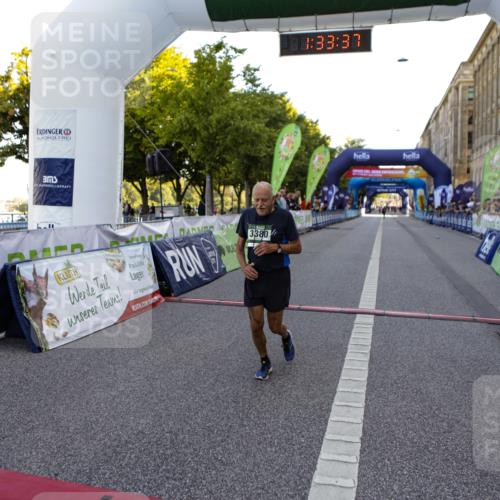 01.09.2024 - BARMER Alsterlauf Kathrin Stürmer Photography http://msf.ph/oto/6973105 01.09.2024 10:33:35 Ziel 3380 meine-sportfotos.de
