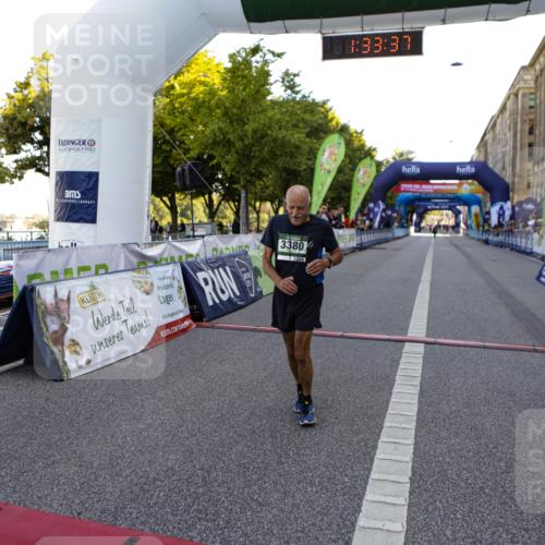 01.09.2024 - BARMER Alsterlauf Kathrin Stürmer Photography http://msf.ph/oto/6973106 01.09.2024 10:33:35 Ziel 3380 meine-sportfotos.de