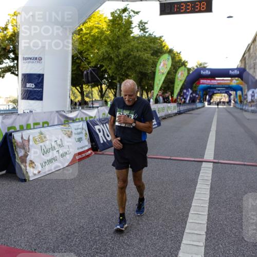 01.09.2024 - BARMER Alsterlauf Kathrin Stürmer Photography http://msf.ph/oto/6973109 01.09.2024 10:33:36 Ziel 3380 meine-sportfotos.de