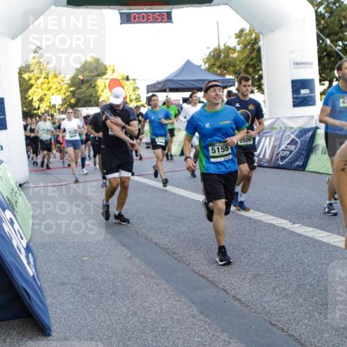 01.09.2024 - BARMER Alsterlauf Kathrin Stürmer Photography http://msf.ph/oto/6976647 01.09.2024 09:13:00 Ziel  meine-sportfotos.de