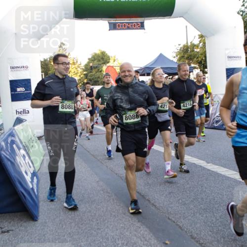 01.09.2024 - BARMER Alsterlauf Kathrin Stürmer Photography http://msf.ph/oto/6976676 01.09.2024 09:13:09 Ziel  meine-sportfotos.de