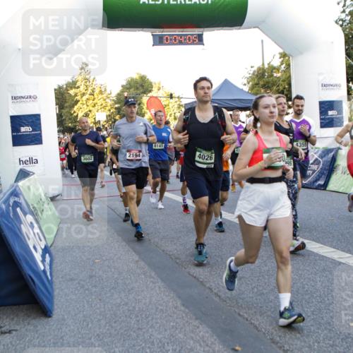 01.09.2024 - BARMER Alsterlauf Kathrin Stürmer Photography http://msf.ph/oto/6976677 01.09.2024 09:13:12 Ziel  meine-sportfotos.de