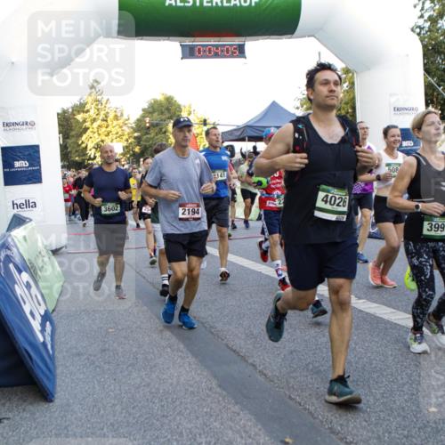 01.09.2024 - BARMER Alsterlauf Kathrin Stürmer Photography http://msf.ph/oto/6976681 01.09.2024 09:13:13 Ziel  meine-sportfotos.de