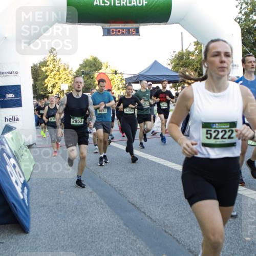 01.09.2024 - BARMER Alsterlauf Kathrin Stürmer Photography http://msf.ph/oto/6976698 01.09.2024 09:13:23 Ziel  meine-sportfotos.de