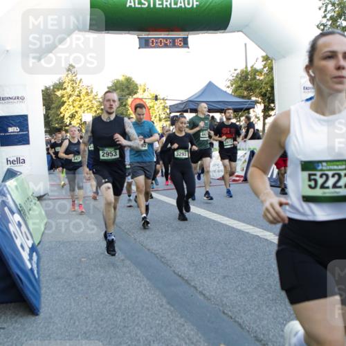 01.09.2024 - BARMER Alsterlauf Kathrin Stürmer Photography http://msf.ph/oto/6976699 01.09.2024 09:13:23 Ziel  meine-sportfotos.de