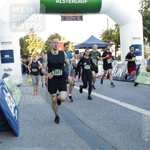 01.09.2024 - BARMER Alsterlauf Kathrin Stürmer Photography http://msf.ph/oto/6976701 01.09.2024 09:13:23 Ziel  meine-sportfotos.de