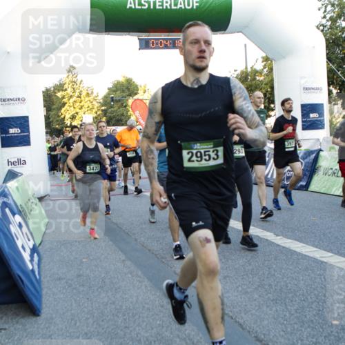 01.09.2024 - BARMER Alsterlauf Kathrin Stürmer Photography http://msf.ph/oto/6976705 01.09.2024 09:13:24 Ziel  meine-sportfotos.de