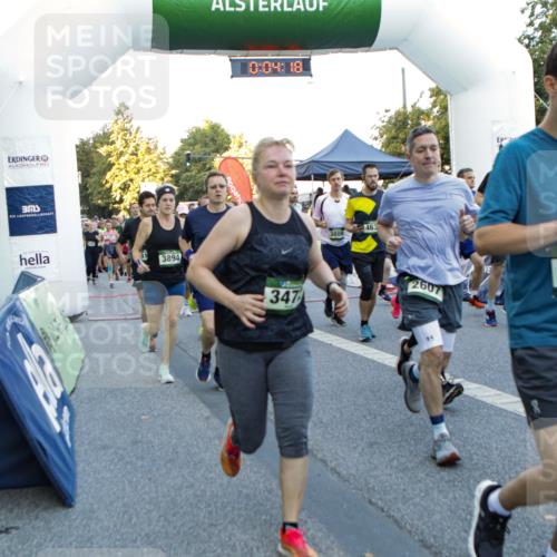 01.09.2024 - BARMER Alsterlauf Kathrin Stürmer Photography http://msf.ph/oto/6976714 01.09.2024 09:13:25 Ziel  meine-sportfotos.de