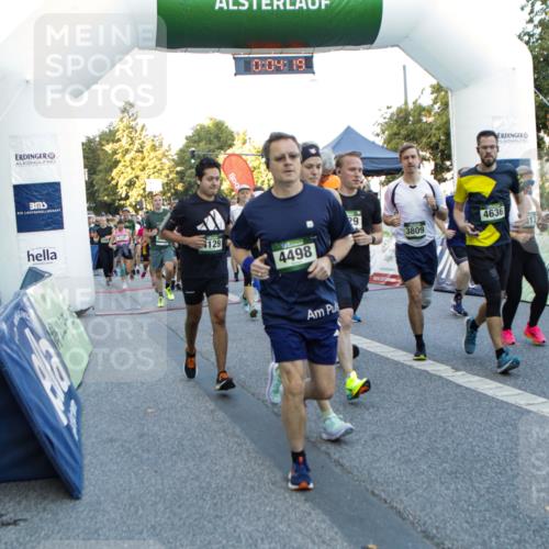 01.09.2024 - BARMER Alsterlauf Kathrin Stürmer Photography http://msf.ph/oto/6976721 01.09.2024 09:13:26 Ziel  meine-sportfotos.de