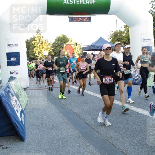 01.09.2024 - BARMER Alsterlauf Kathrin Stürmer Photography http://msf.ph/oto/6976735 01.09.2024 09:13:28 Ziel  meine-sportfotos.de