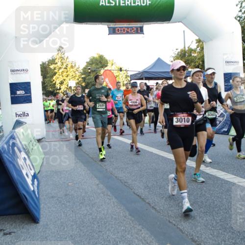 01.09.2024 - BARMER Alsterlauf Kathrin Stürmer Photography http://msf.ph/oto/6976736 01.09.2024 09:13:28 Ziel  meine-sportfotos.de