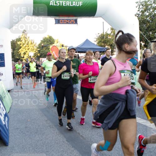 01.09.2024 - BARMER Alsterlauf Kathrin Stürmer Photography http://msf.ph/oto/6976744 01.09.2024 09:13:33 Ziel  meine-sportfotos.de