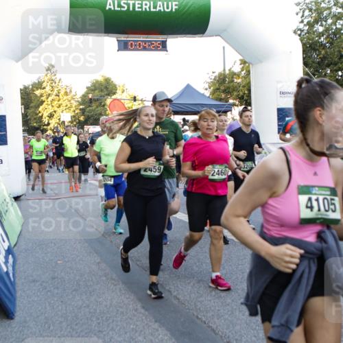01.09.2024 - BARMER Alsterlauf Kathrin Stürmer Photography http://msf.ph/oto/6976745 01.09.2024 09:13:33 Ziel  meine-sportfotos.de