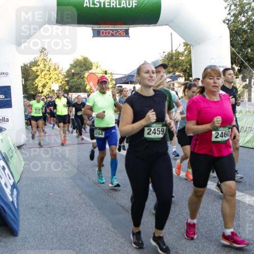 01.09.2024 - BARMER Alsterlauf Kathrin Stürmer Photography http://msf.ph/oto/6976749 01.09.2024 09:13:33 Ziel  meine-sportfotos.de