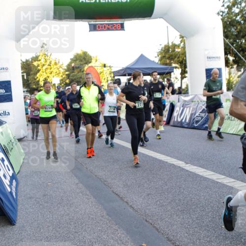 01.09.2024 - BARMER Alsterlauf Kathrin Stürmer Photography http://msf.ph/oto/6976753 01.09.2024 09:13:35 Ziel  meine-sportfotos.de