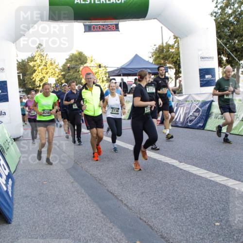 01.09.2024 - BARMER Alsterlauf Kathrin Stürmer Photography http://msf.ph/oto/6976755 01.09.2024 09:13:36 Ziel  meine-sportfotos.de
