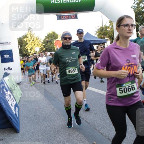 01.09.2024 - BARMER Alsterlauf Kathrin Stürmer Photography http://msf.ph/oto/6976769 01.09.2024 09:13:39 Ziel  meine-sportfotos.de