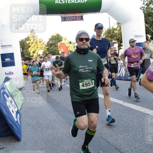 01.09.2024 - BARMER Alsterlauf Kathrin Stürmer Photography http://msf.ph/oto/6976771 01.09.2024 09:13:40 Ziel  meine-sportfotos.de
