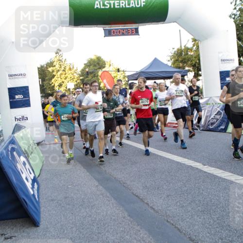 01.09.2024 - BARMER Alsterlauf Kathrin Stürmer Photography http://msf.ph/oto/6976773 01.09.2024 09:13:41 Ziel  meine-sportfotos.de