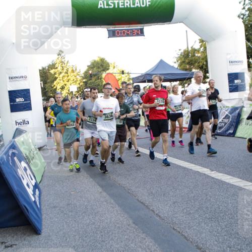 01.09.2024 - BARMER Alsterlauf Kathrin Stürmer Photography http://msf.ph/oto/6976775 01.09.2024 09:13:41 Ziel  meine-sportfotos.de