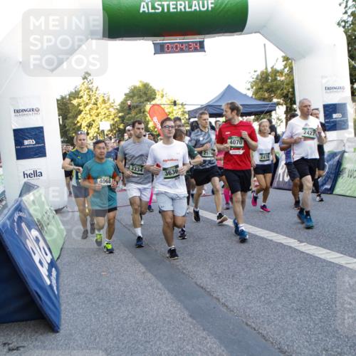 01.09.2024 - BARMER Alsterlauf Kathrin Stürmer Photography http://msf.ph/oto/6976777 01.09.2024 09:13:41 Ziel  meine-sportfotos.de