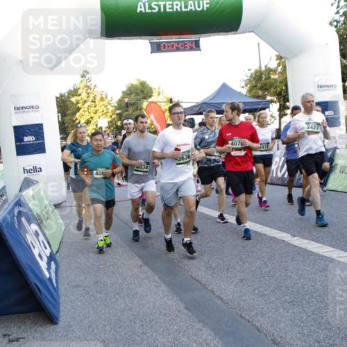 01.09.2024 - BARMER Alsterlauf Kathrin Stürmer Photography http://msf.ph/oto/6976778 01.09.2024 09:13:41 Ziel  meine-sportfotos.de