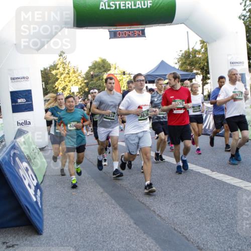 01.09.2024 - BARMER Alsterlauf Kathrin Stürmer Photography http://msf.ph/oto/6976779 01.09.2024 09:13:41 Ziel  meine-sportfotos.de