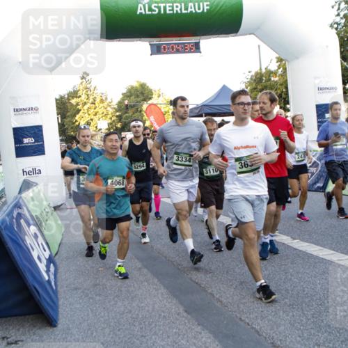 01.09.2024 - BARMER Alsterlauf Kathrin Stürmer Photography http://msf.ph/oto/6976782 01.09.2024 09:13:42 Ziel  meine-sportfotos.de