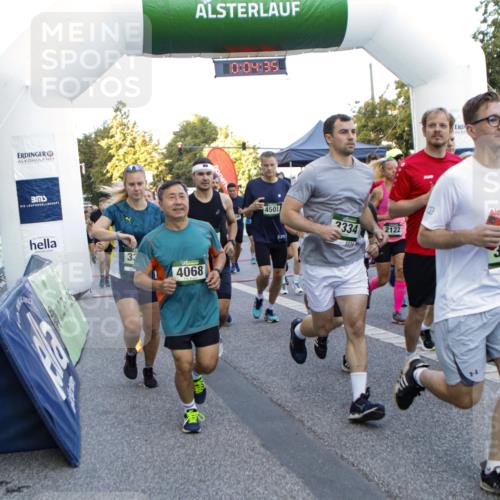 01.09.2024 - BARMER Alsterlauf Kathrin Stürmer Photography http://msf.ph/oto/6976785 01.09.2024 09:13:42 Ziel  meine-sportfotos.de