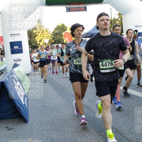 01.09.2024 - BARMER Alsterlauf Kathrin Stürmer Photography http://msf.ph/oto/6976790 01.09.2024 09:13:47 Ziel  meine-sportfotos.de