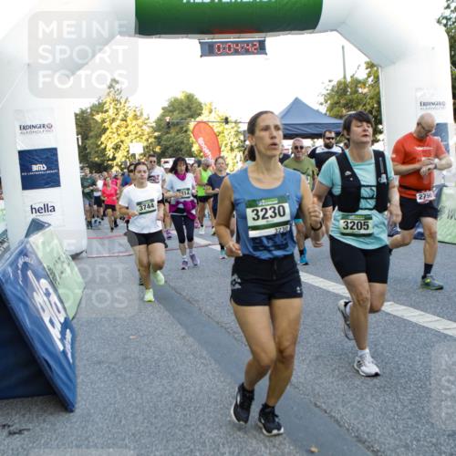 01.09.2024 - BARMER Alsterlauf Kathrin Stürmer Photography http://msf.ph/oto/6976799 01.09.2024 09:13:49 Ziel  meine-sportfotos.de