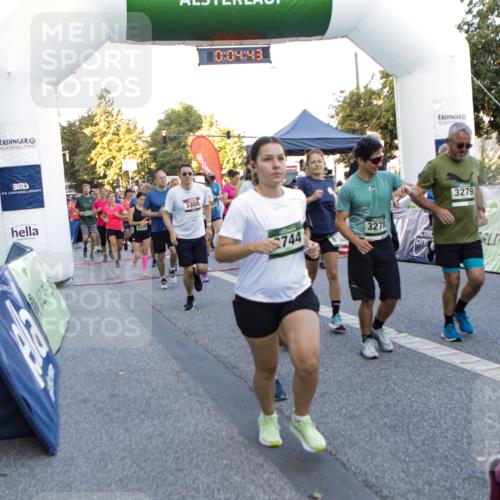 01.09.2024 - BARMER Alsterlauf Kathrin Stürmer Photography http://msf.ph/oto/6976803 01.09.2024 09:13:50 Ziel  meine-sportfotos.de