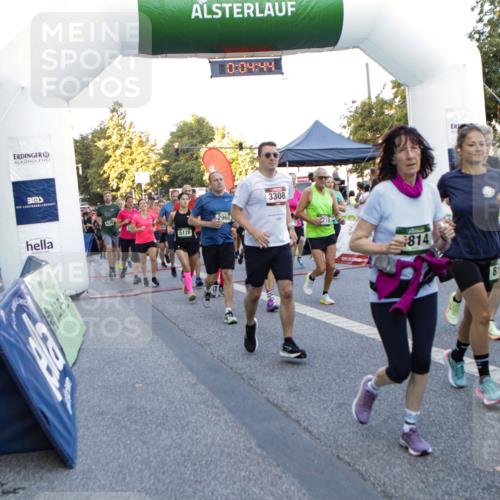 01.09.2024 - BARMER Alsterlauf Kathrin Stürmer Photography http://msf.ph/oto/6976810 01.09.2024 09:13:51 Ziel  meine-sportfotos.de