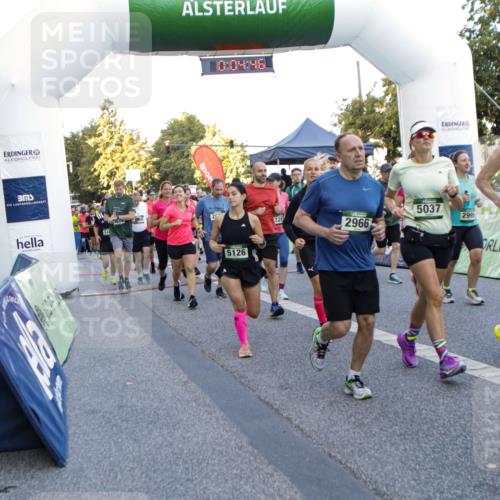 01.09.2024 - BARMER Alsterlauf Kathrin Stürmer Photography http://msf.ph/oto/6976822 01.09.2024 09:13:53 Ziel  meine-sportfotos.de