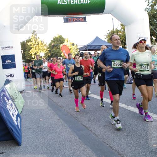01.09.2024 - BARMER Alsterlauf Kathrin Stürmer Photography http://msf.ph/oto/6976823 01.09.2024 09:13:53 Ziel  meine-sportfotos.de