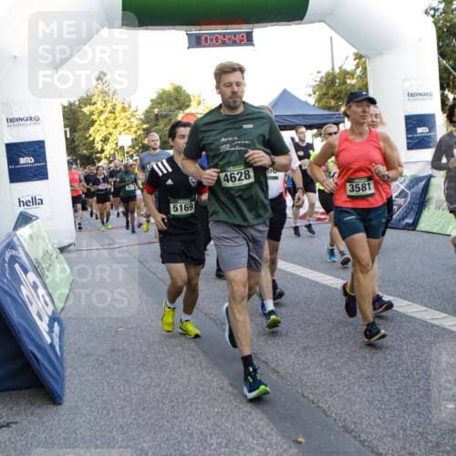 01.09.2024 - BARMER Alsterlauf Kathrin Stürmer Photography http://msf.ph/oto/6976838 01.09.2024 09:13:56 Ziel  meine-sportfotos.de